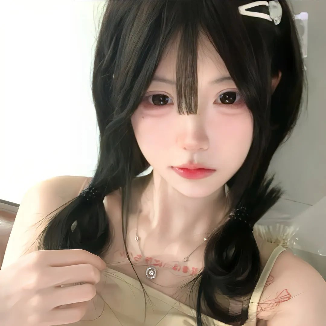 新娘向后跑