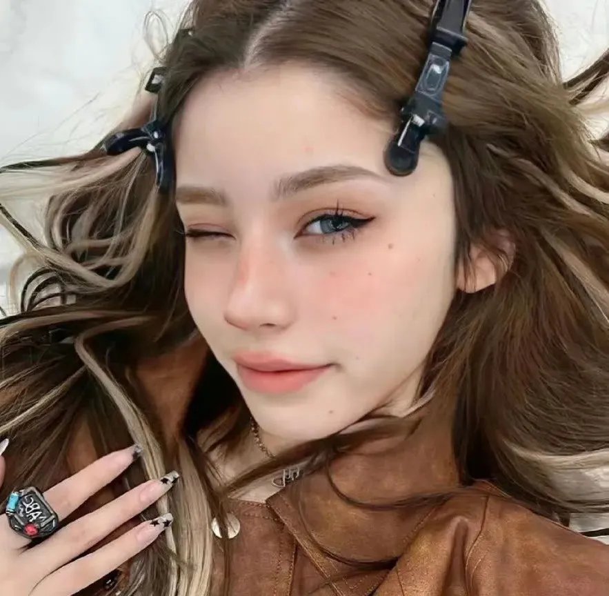 沐浴中的新娘们